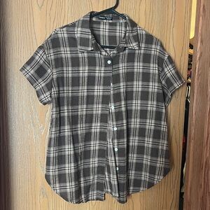 Short Sleeve Plaid Button-Up Shirt - Brown & White